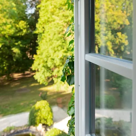 Gutshauszimmer Privatunterkunft Neu Gaarz