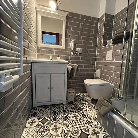 Gutshauszimmer Privatunterkunft Neu Gaarz