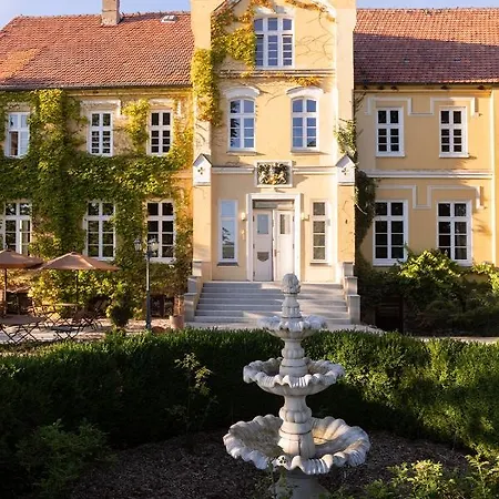 Gutshauszimmer Homestay