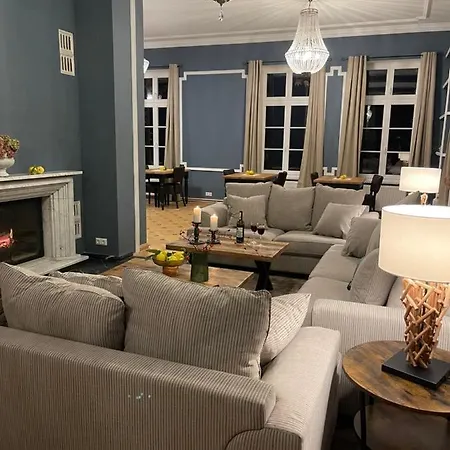 Privatunterkunft Gutshauszimmer *