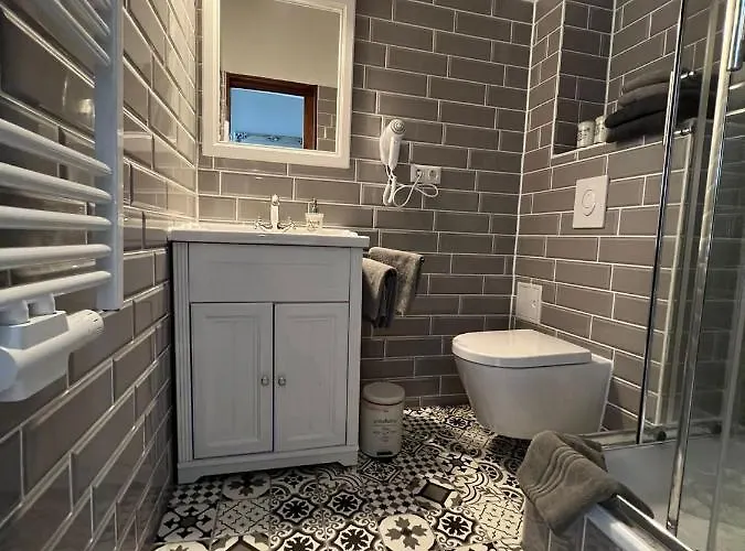 Gutshauszimmer Privatunterkunft Neu Gaarz